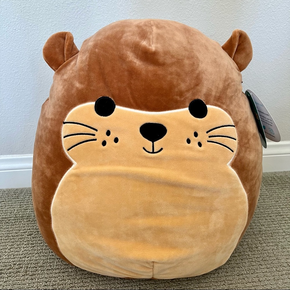 BNWT Joanne Otter Squishmallow Plush 16” large stuffed toy